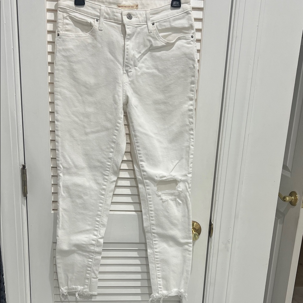 Levi’s high rise skinny ankle size 30
